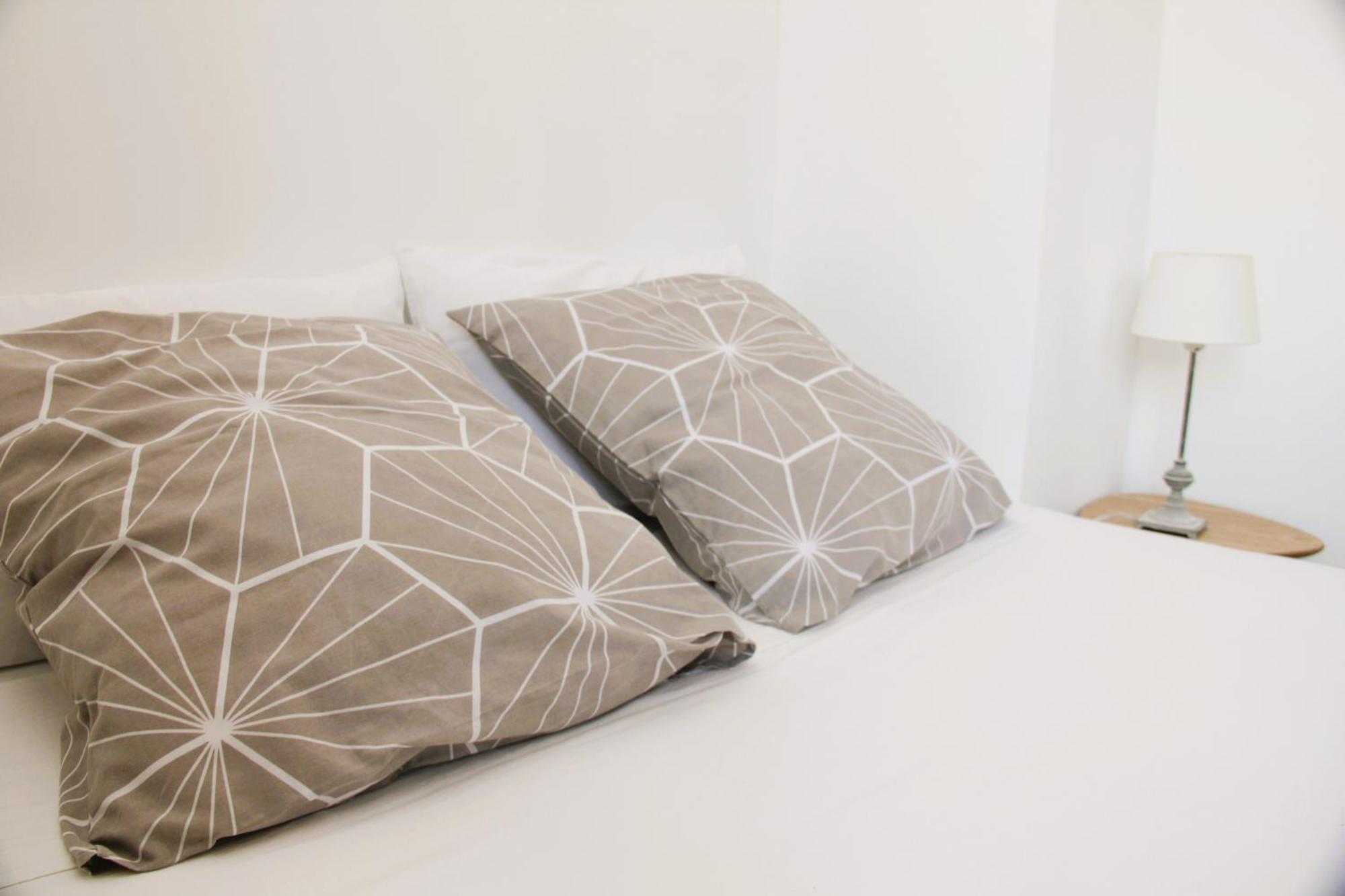 Appartement Climatise Parking Gratuit Surveille Avignon Exterior foto